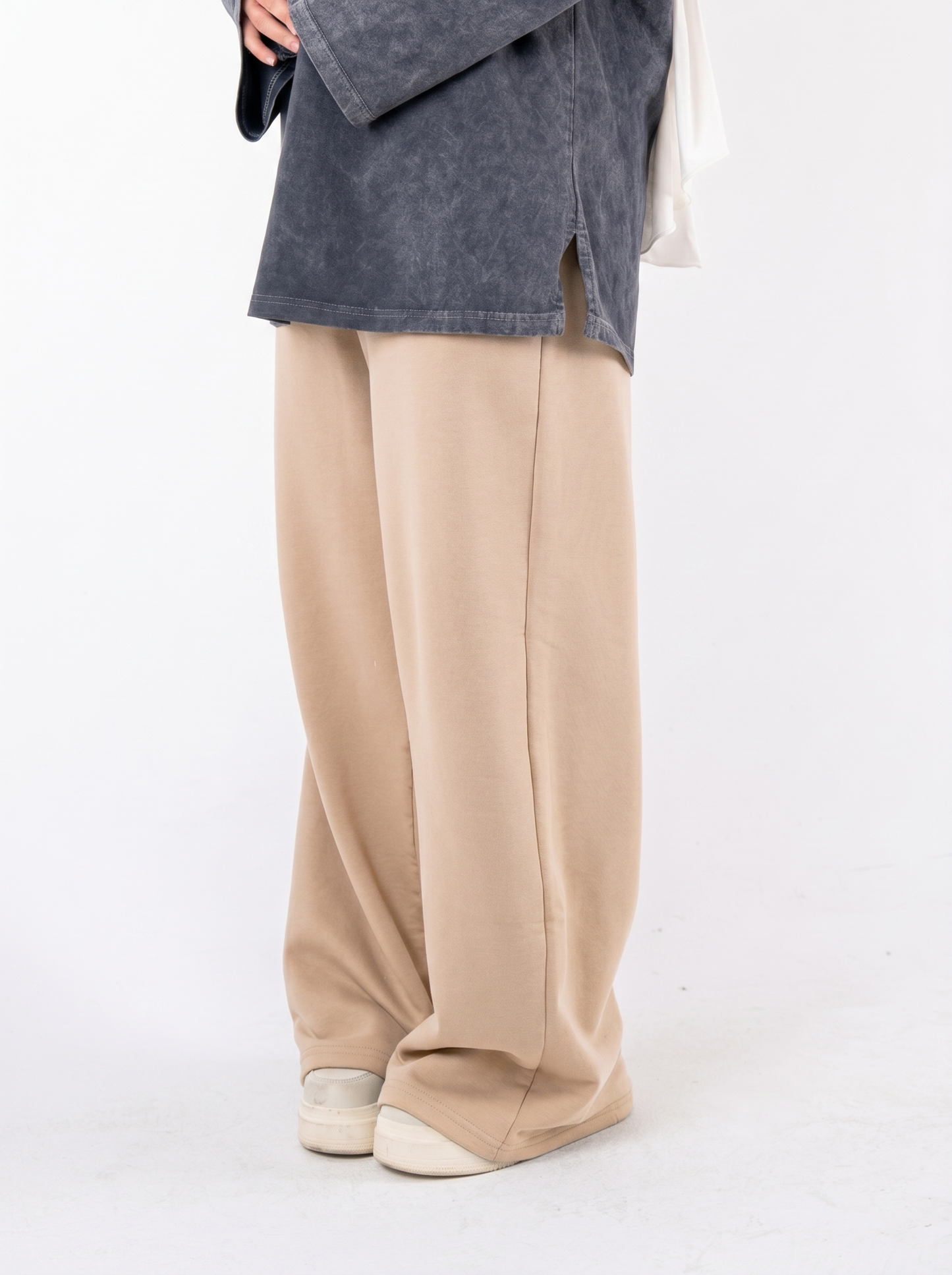 Beige wideleg sweatpants