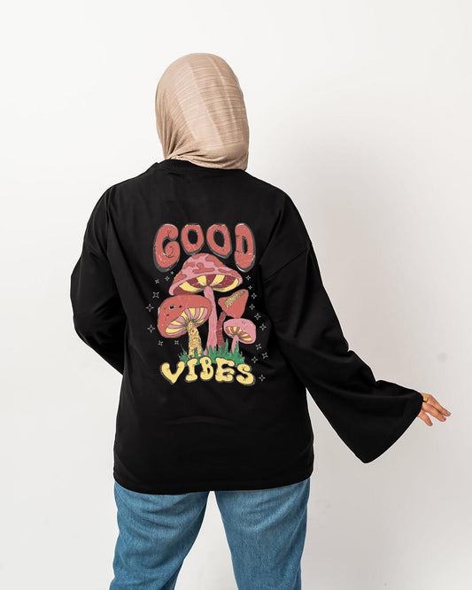 good vibes black widesleeves t-shirt