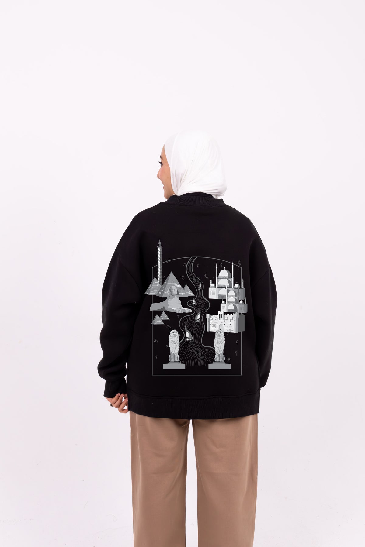 Since 7000 years black comfy-go sweatshirt